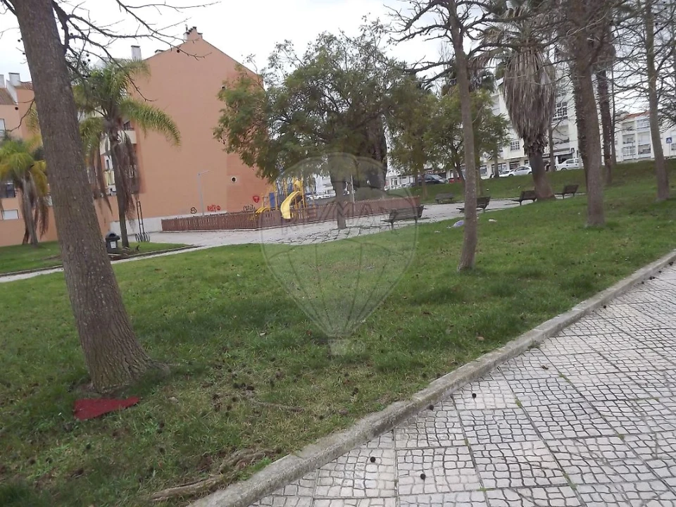 Apartamento T3 para Venda em Pinhal Novo Foto 1