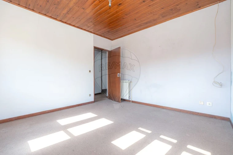 Moradia T4 para Venda em Pala Foto 15