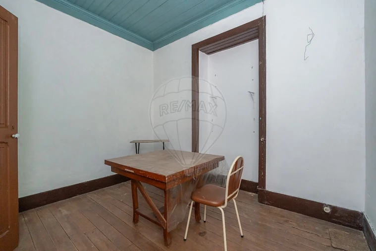 Moradia T4 para Venda em Pala Foto 9