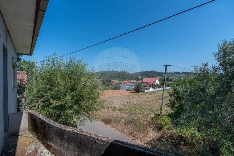 Moradia T4 para Venda em Pala Foto 17