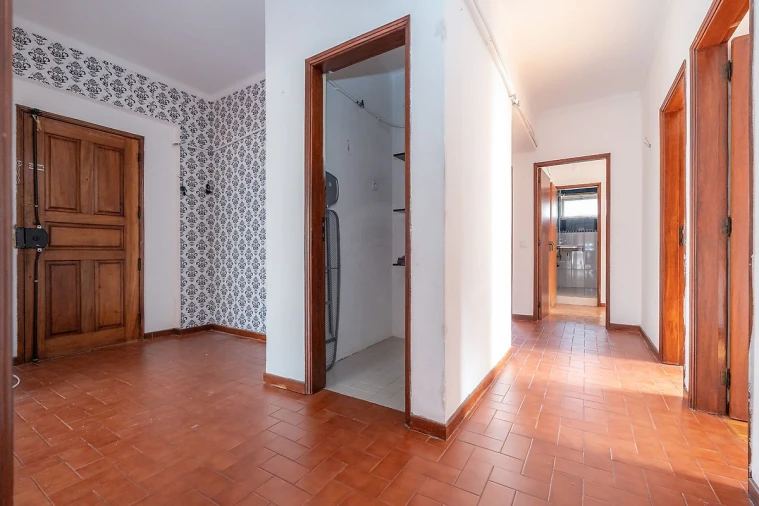 Apartamento T4 para Venda em Eiras e São Paulo de Frades Foto 2