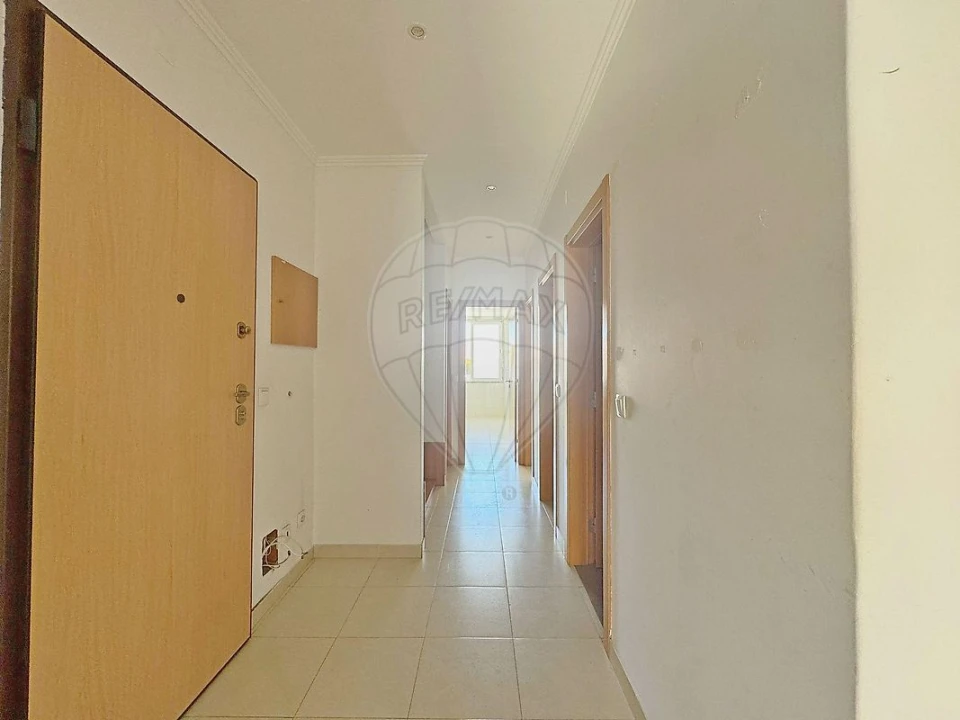 Apartamento T3 para Venda em Algueirão-Mem Martins Foto 14