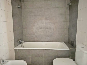 Apartamento T3 para Venda em Algueirão-Mem Martins