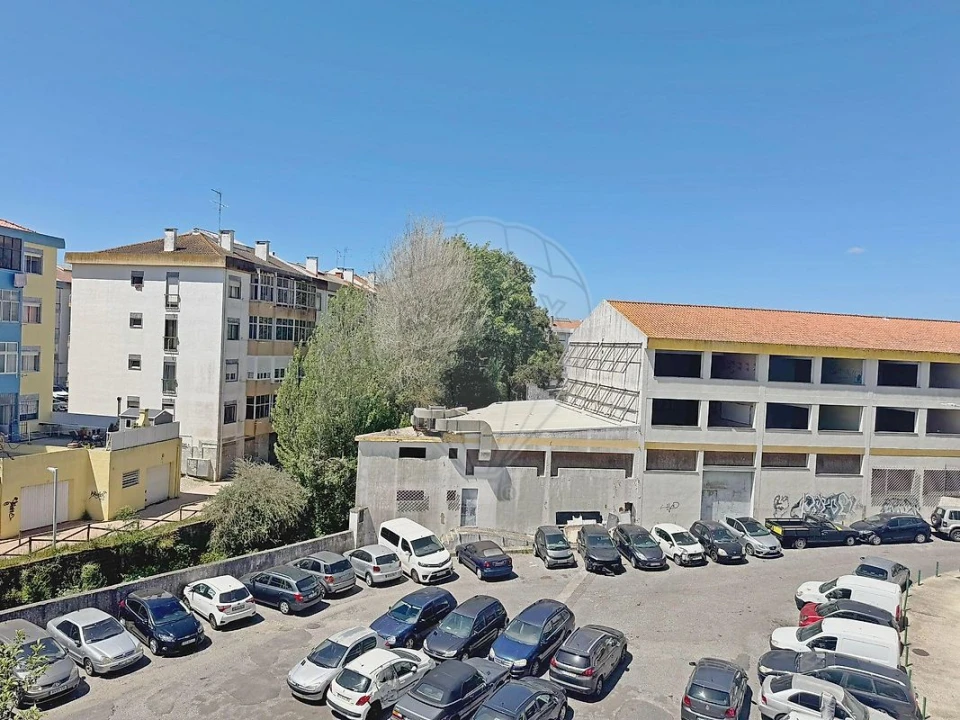 Apartamento T3 para Venda em Algueirão-Mem Martins Foto 3