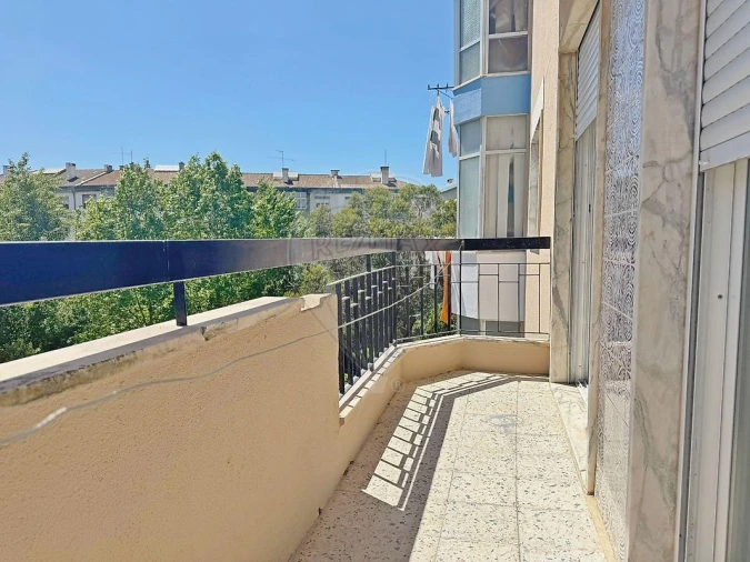 Apartamento T3 para Venda em Algueirão-Mem Martins Foto 10