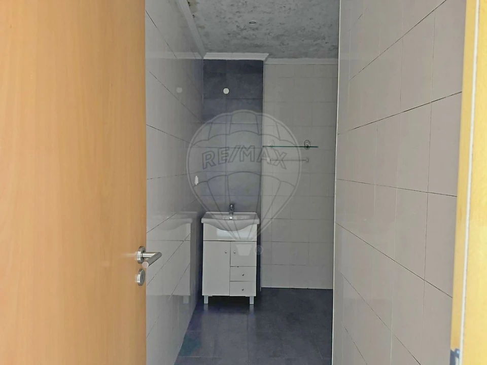 Apartamento T3 para Venda em Algueirão-Mem Martins Foto 6