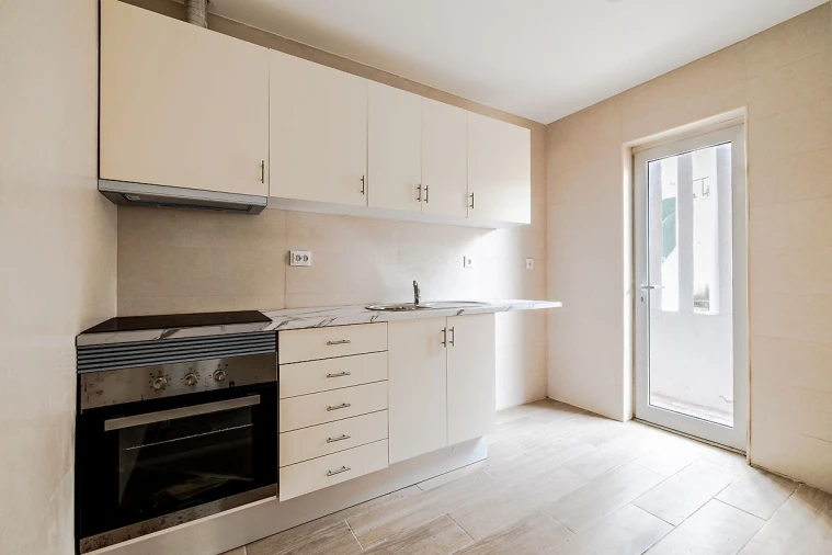 Apartamento T2 para Venda em Almada, Cova da Piedade, Pragal e Cacilhas Foto 24