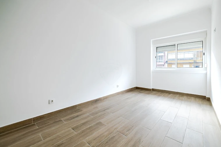 Apartamento T2 para Venda em Almada, Cova da Piedade, Pragal e Cacilhas Foto 9