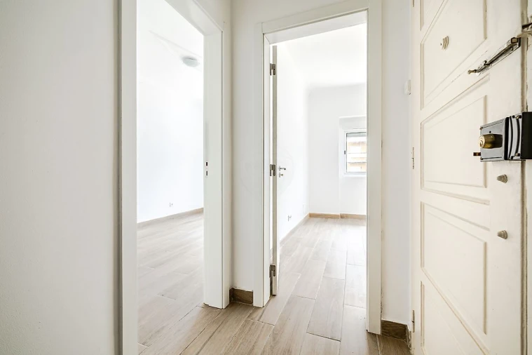 Apartamento T2 para Venda em Almada, Cova da Piedade, Pragal e Cacilhas Foto 3