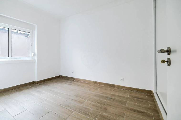 Apartamento T2 para Venda em Almada, Cova da Piedade, Pragal e Cacilhas Foto 18