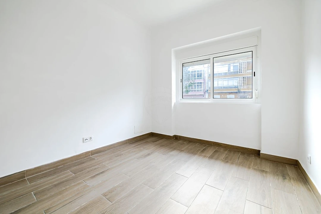 Apartamento T2 para Venda em Almada, Cova da Piedade, Pragal e Cacilhas Foto 1