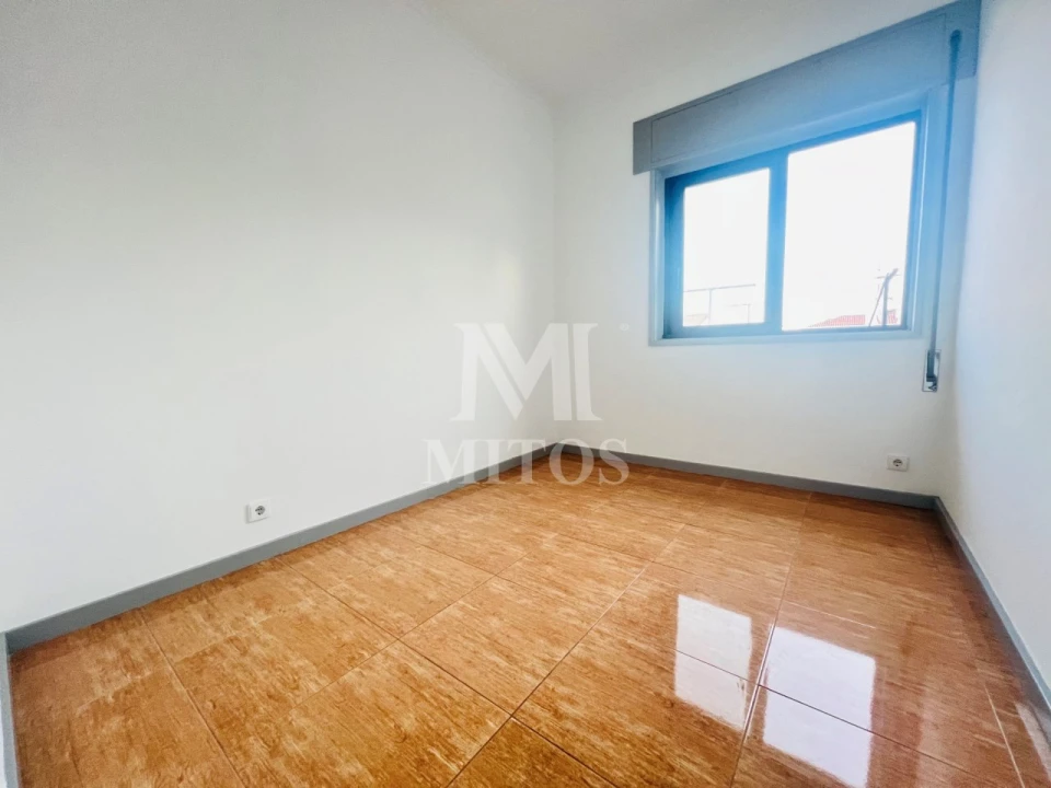 Moradia T3 para Venda em Darque Foto 4