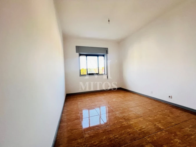 Moradia T3 para Venda em Darque Foto 6