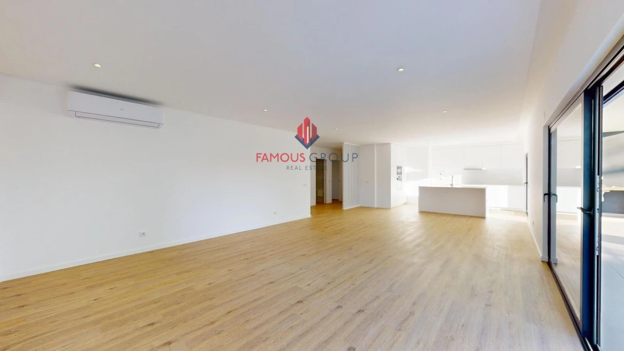 Apartamento T3 para Venda em Alvor Foto 14