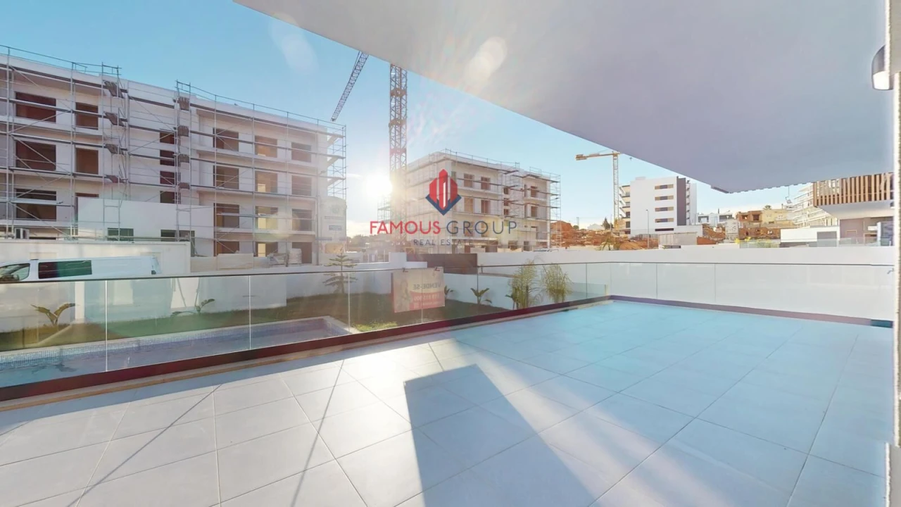 Apartamento T3 para Venda em Alvor Foto 17