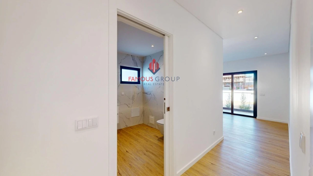 Apartamento T3 para Venda em Alvor Foto 30