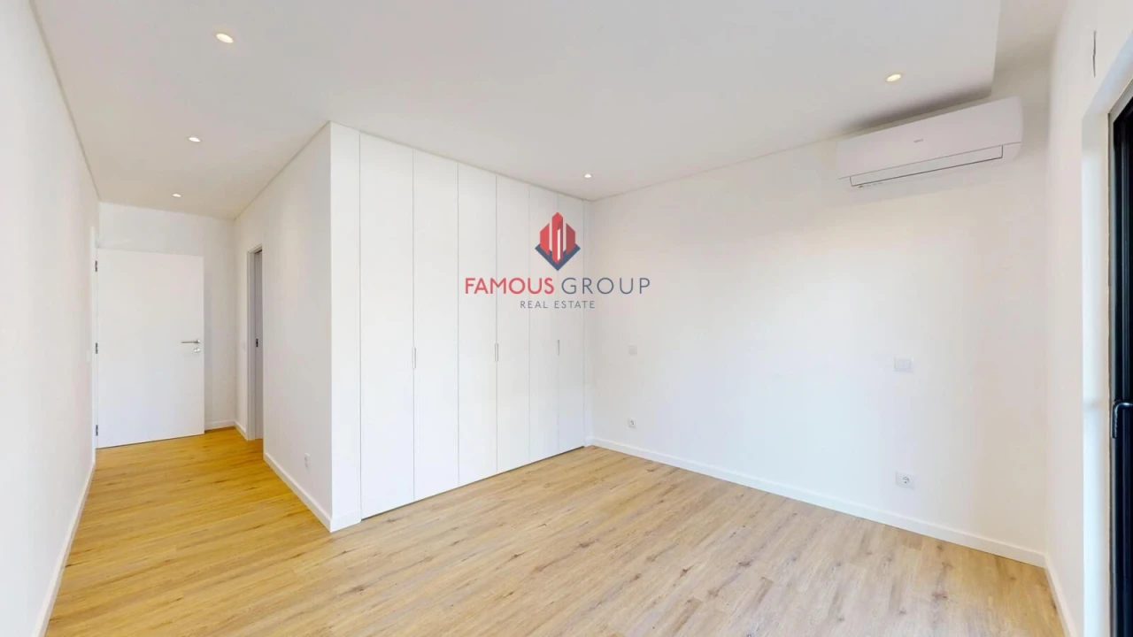 Apartamento T3 para Venda em Alvor Foto 34