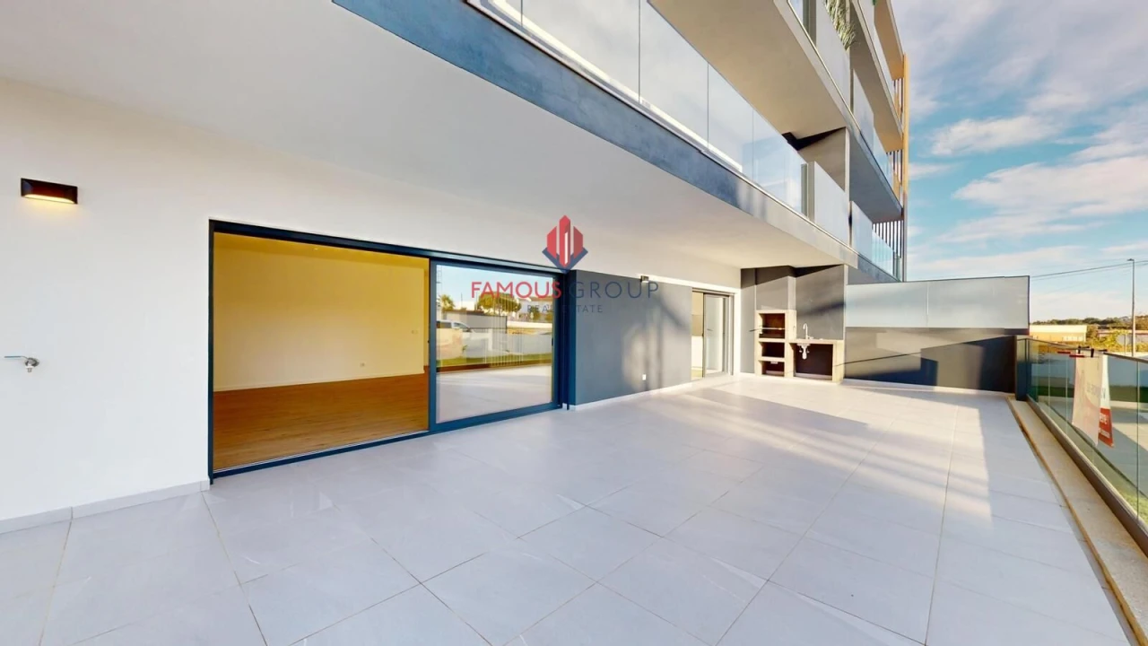 Apartamento T3 para Venda em Alvor Foto 4