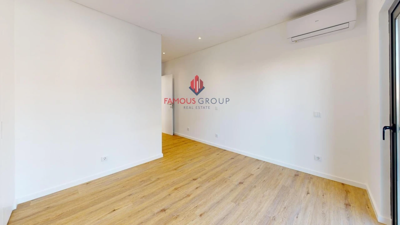 Apartamento T3 para Venda em Alvor Foto 40