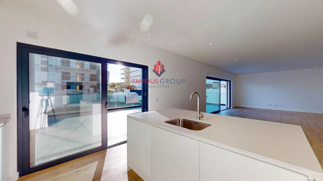 Apartamento T3 para Venda em Alvor Foto 8