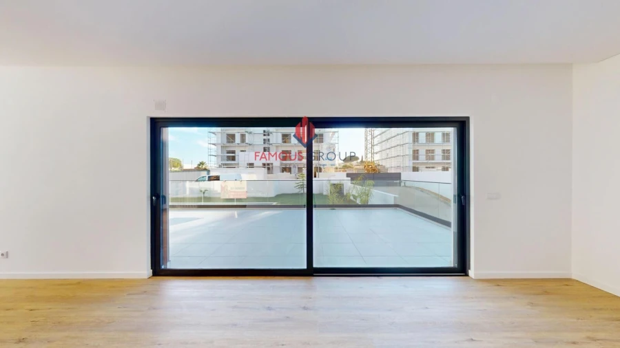 Apartamento T3 para Venda em Alvor Foto 12