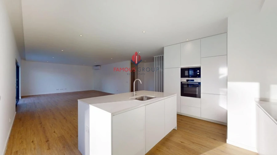 Apartamento T3 para Venda em Alvor Foto 13