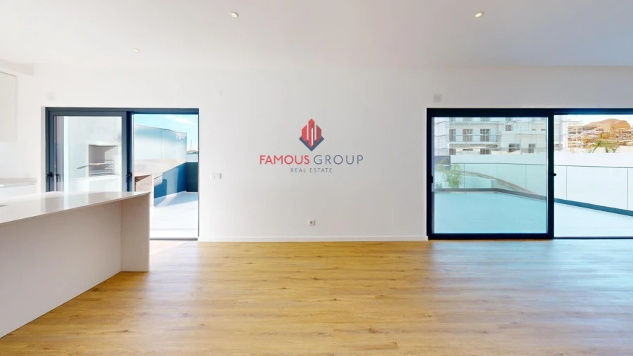 Apartamento T3 para Venda em Alvor Foto 38