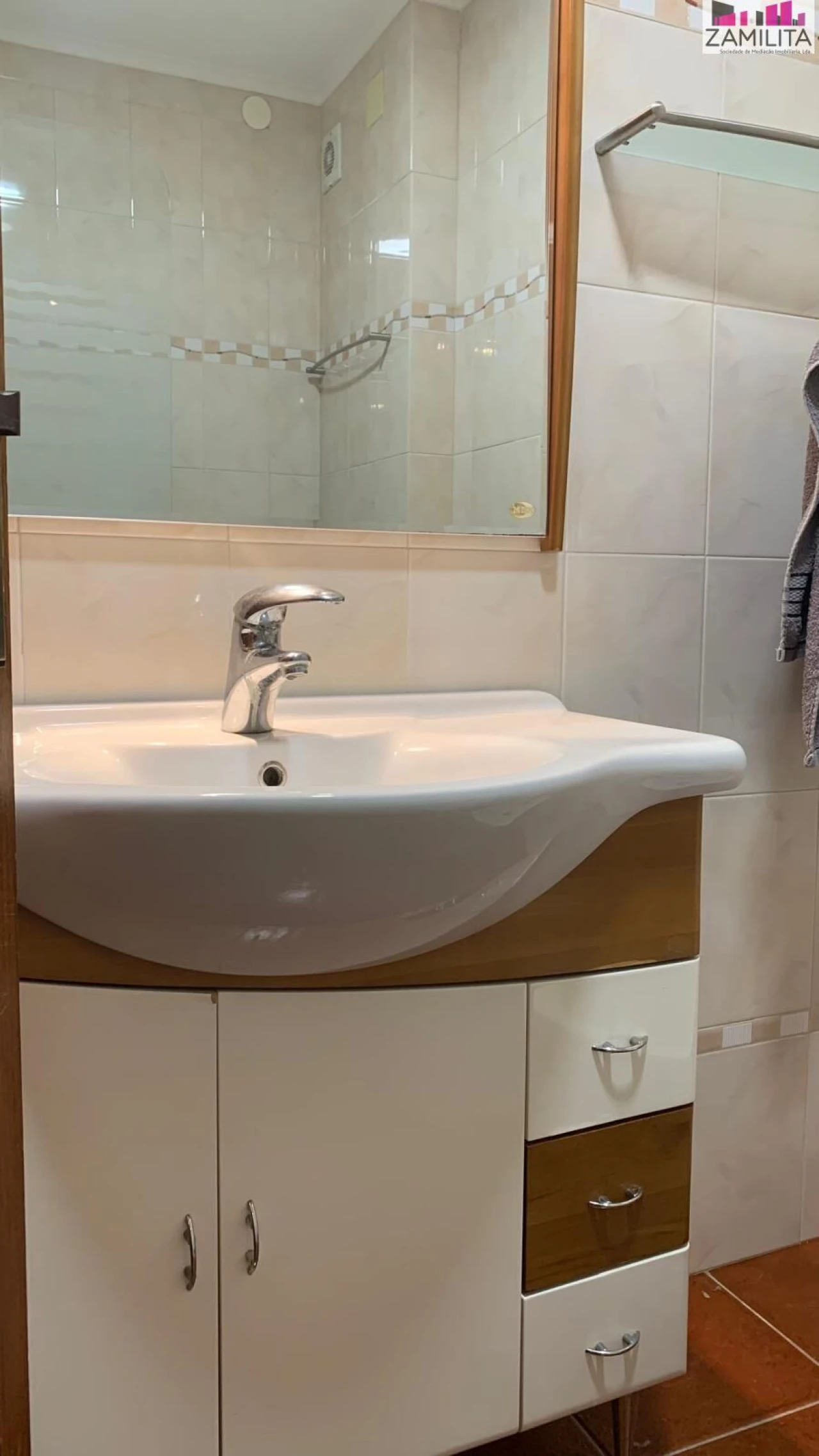 Apartamento T2 para Venda em Seixal Foto 15