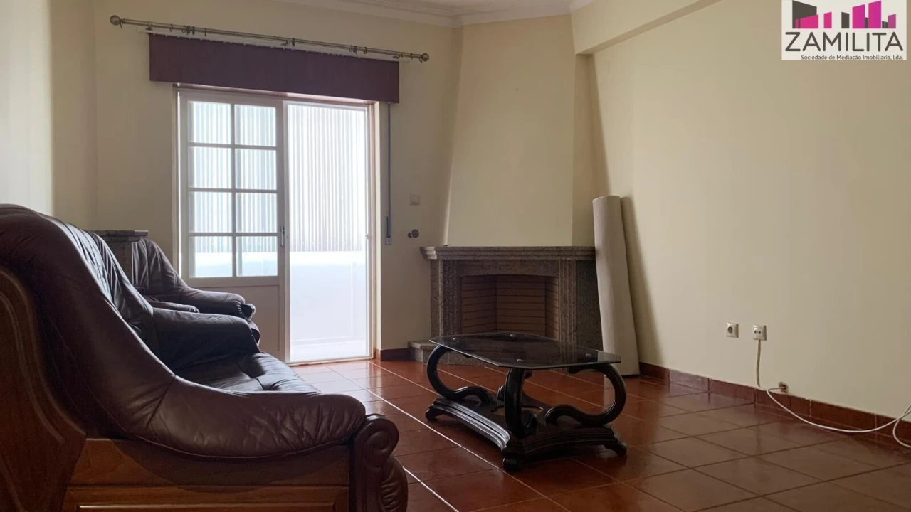 Apartamento T2 para Venda em Seixal Foto 20