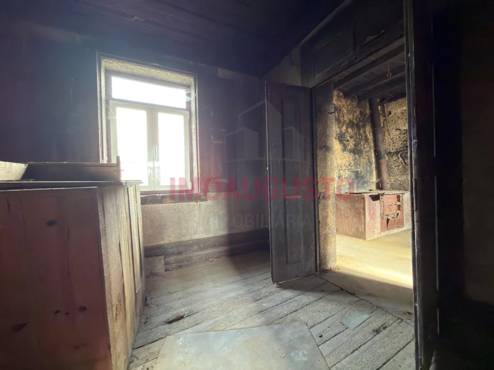 Moradia T3 para Venda em Tourais e Lajes Foto 8