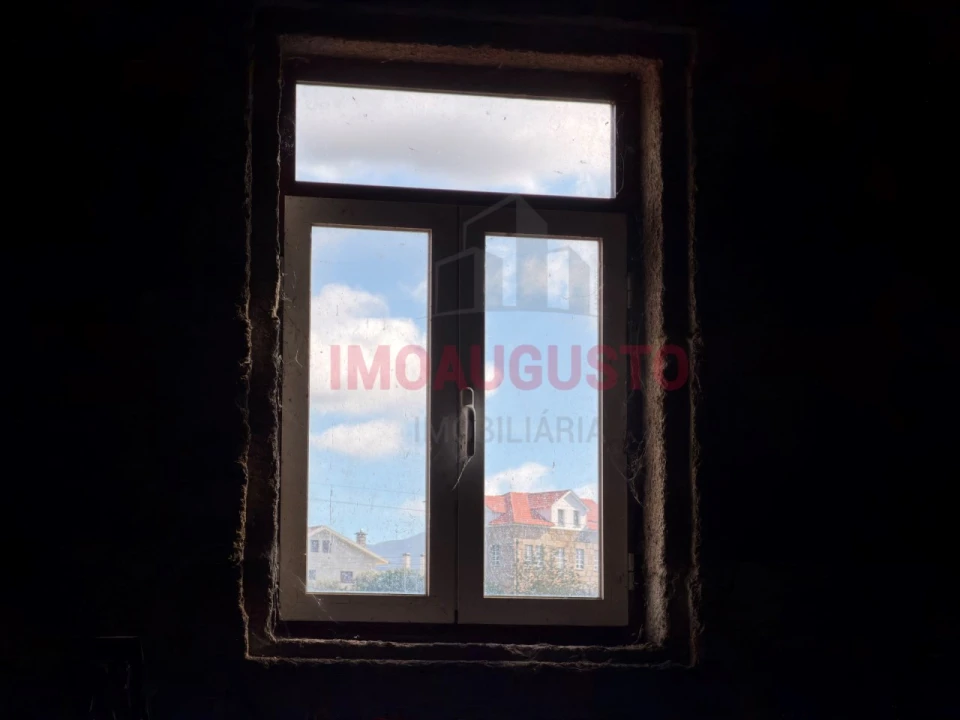 Moradia T3 para Venda em Tourais e Lajes Foto 18