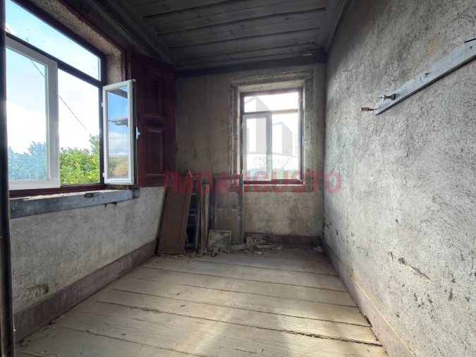 Moradia T3 para Venda em Tourais e Lajes Foto 14