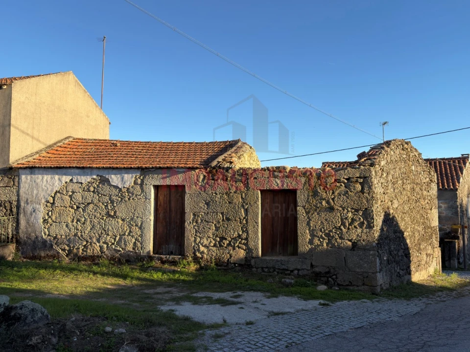 Moradia T2 para Venda em Santana da Azinha Foto 1