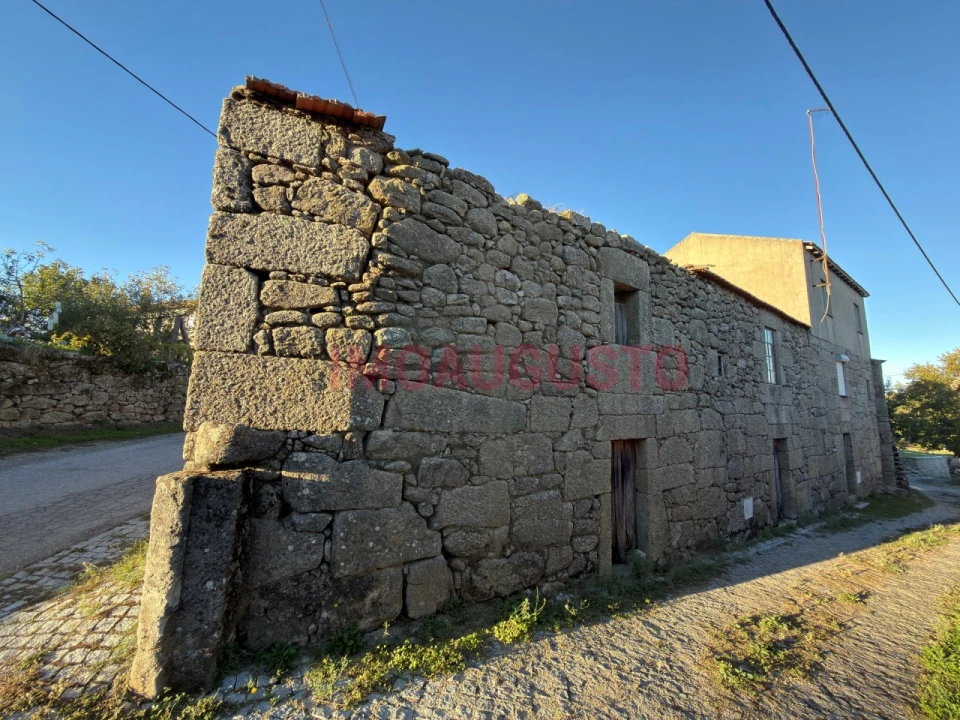 Moradia T2 para Venda em Santana da Azinha Foto 2