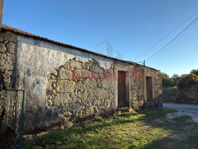 Moradia T2 para Venda em Santana da Azinha Foto 3