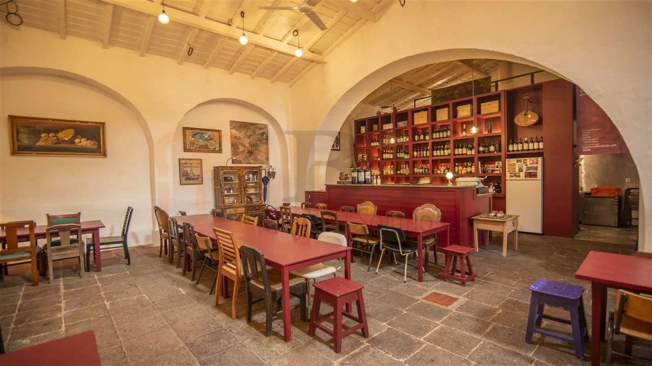 Negócio para Venda em Beja (Santiago Maior e São João Baptista) Foto 8