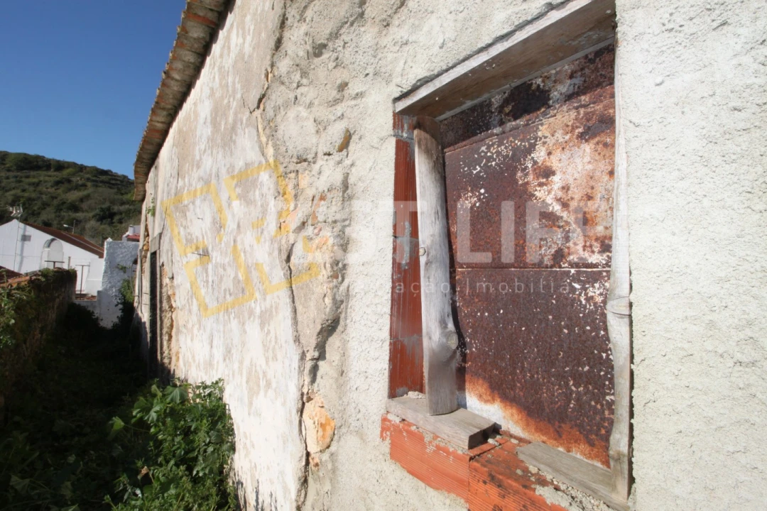 Armazém para Venda em Igreja Nova e Cheleiros Foto 10