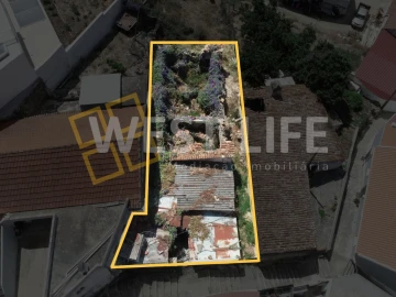 Armazém para Venda em Igreja Nova e Cheleiros