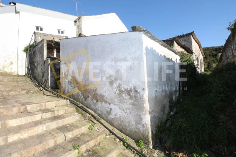 Armazém para Venda em Igreja Nova e Cheleiros Foto 4