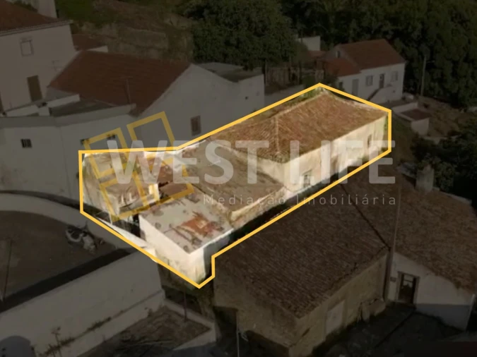 Armazém para Venda em Igreja Nova e Cheleiros Foto 1