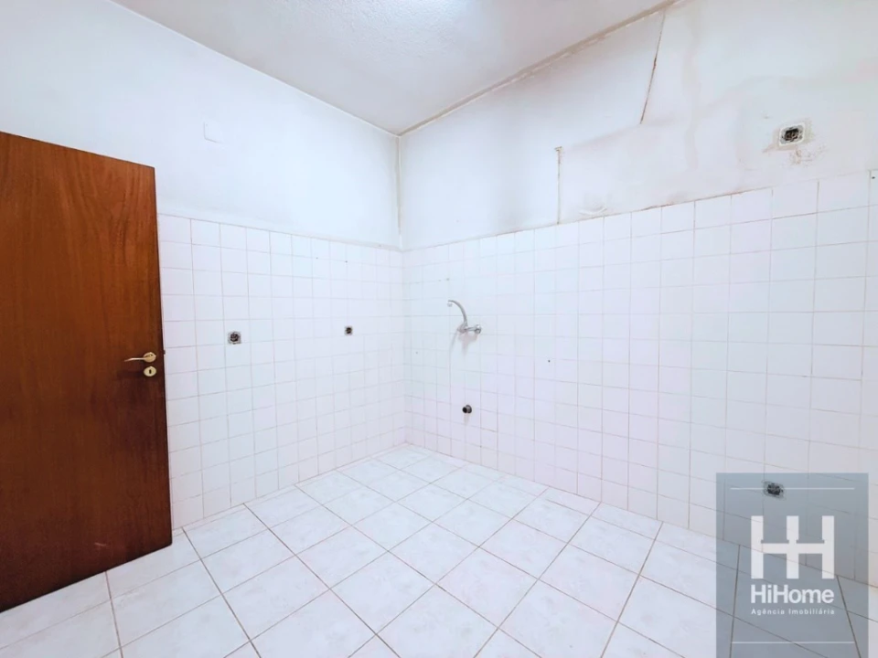 Prédio para Venda em Funchal (São Pedro) Foto 12