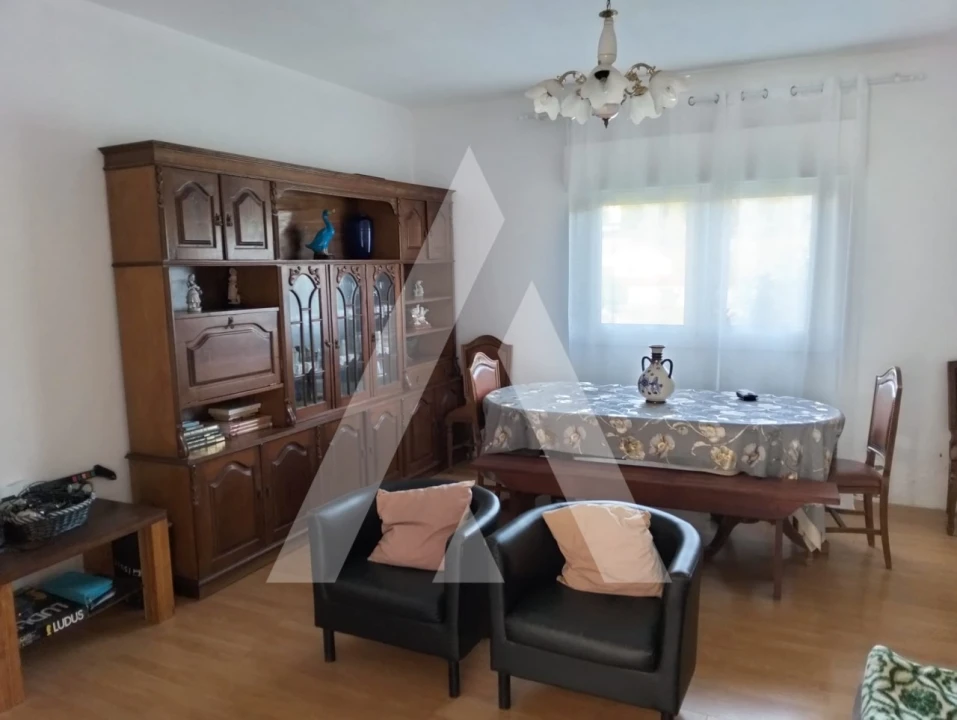 Moradia T3 para Venda em Refoios do Lima Foto 5