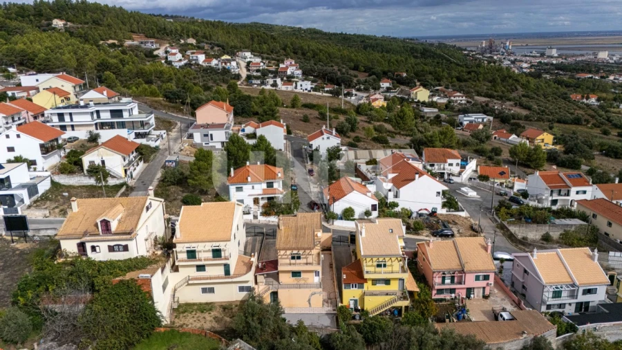 Moradia T3 para Venda em Alverca do Ribatejo e Sobralinho Foto 44