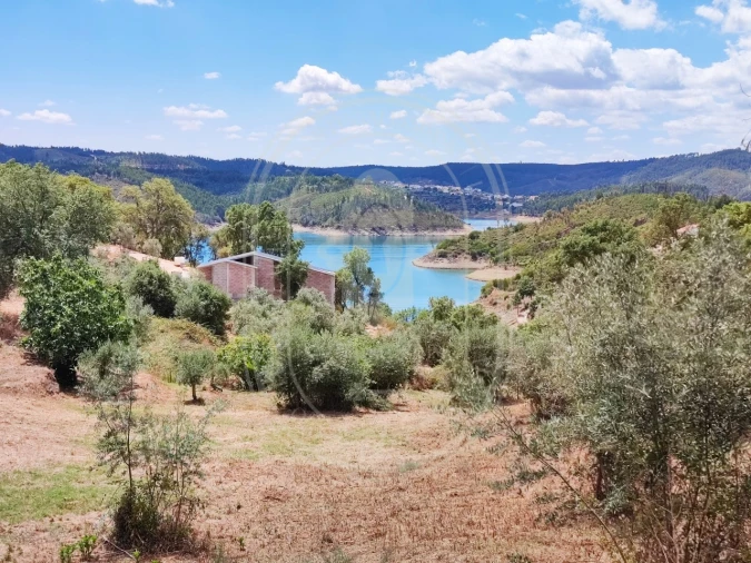 Terreno para Venda em Serra e Junceira Foto 7
