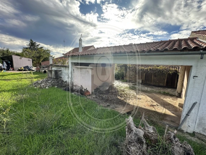 Moradia T3 para Venda em Areias e Pias Foto 57