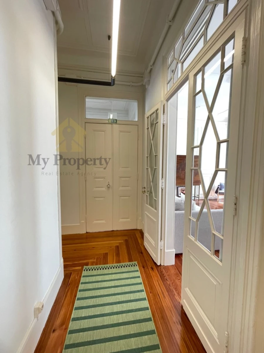 Apartamento T6 para Venda em Santo António Foto 16