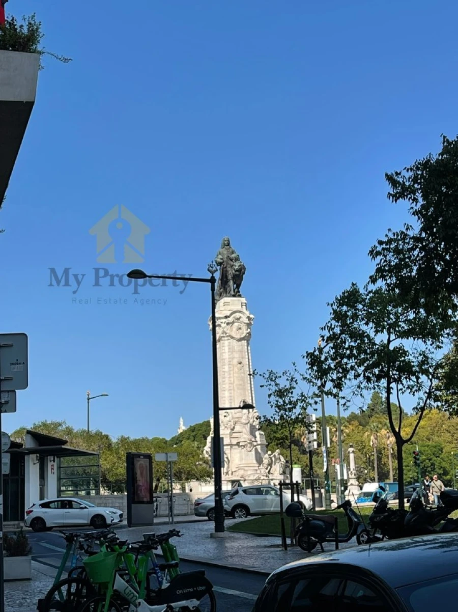 Apartamento T6 para Venda em Santo António Foto 22