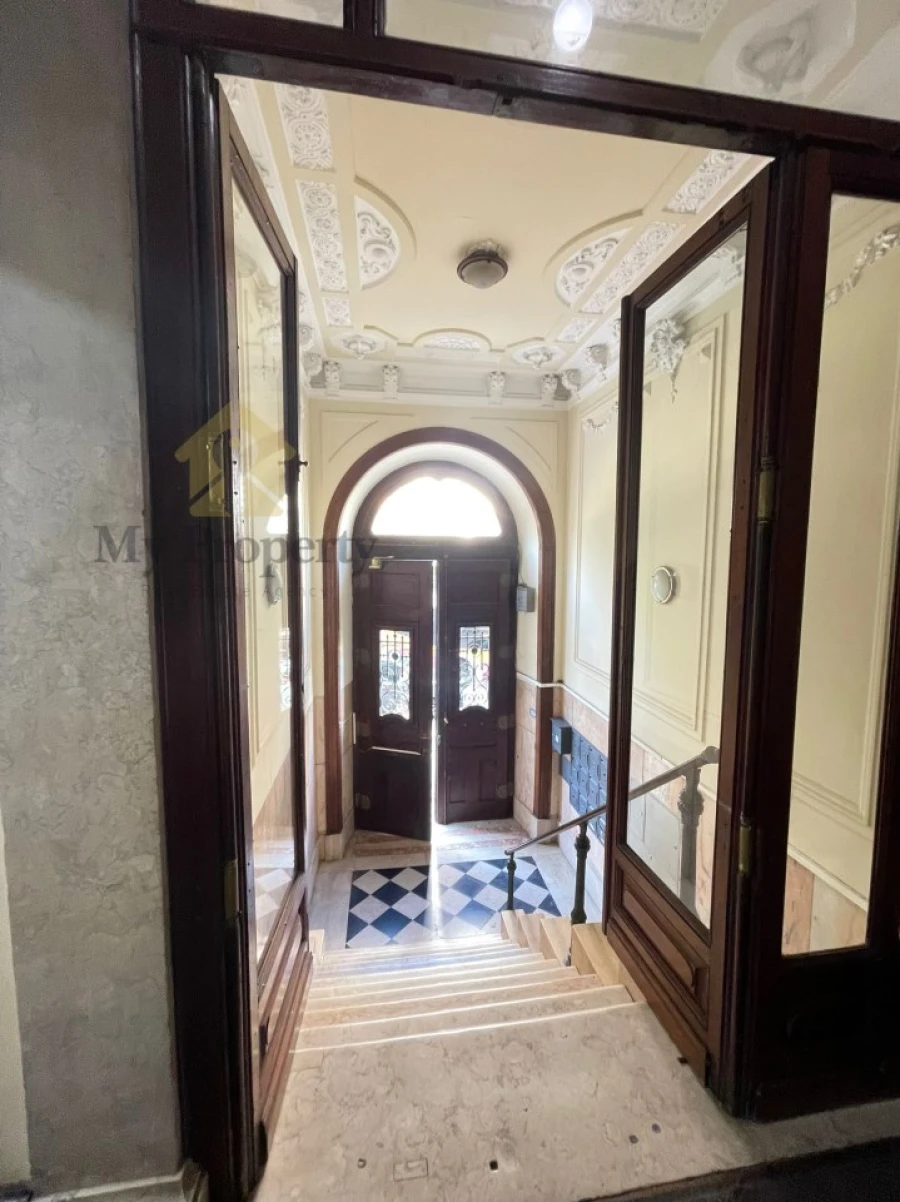 Apartamento T6 para Venda em Santo António Foto 23