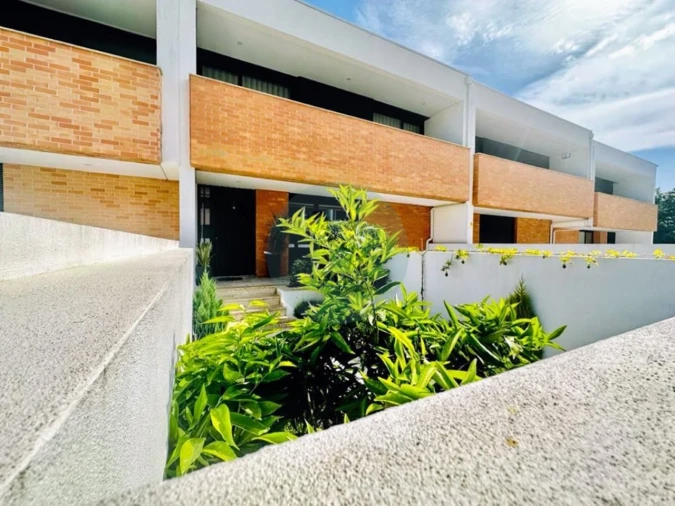 Moradia T3 para Venda em Palmeira Foto 1