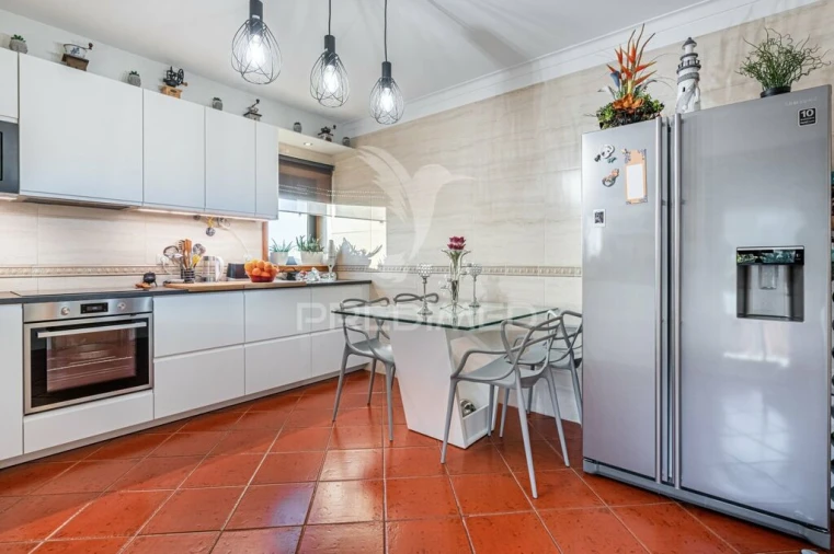 Moradia T3 para Venda em Quinchães Foto 9